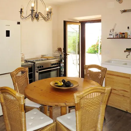 Serrani-2 By Interhome